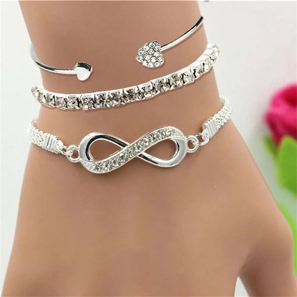 Elegant Women’s Charm Bracelet Set