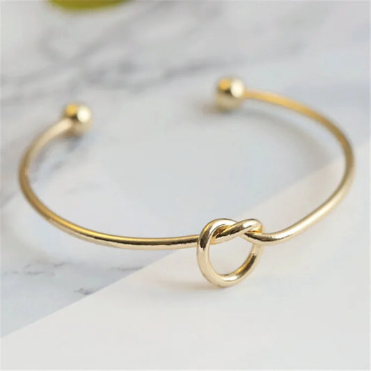 Elegant Knot Bracelet