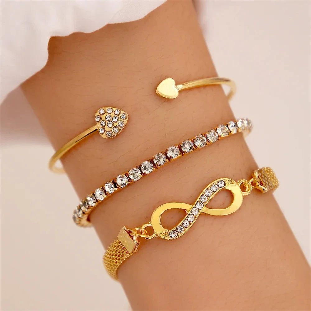 Elegant Women’s Charm Bracelet Set